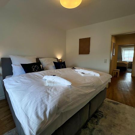 Nr 2 Modernes Apartment In Historischer Marktplatzlage 56 Qm # Cosiness Company 22 Шверин Экстерьер фото