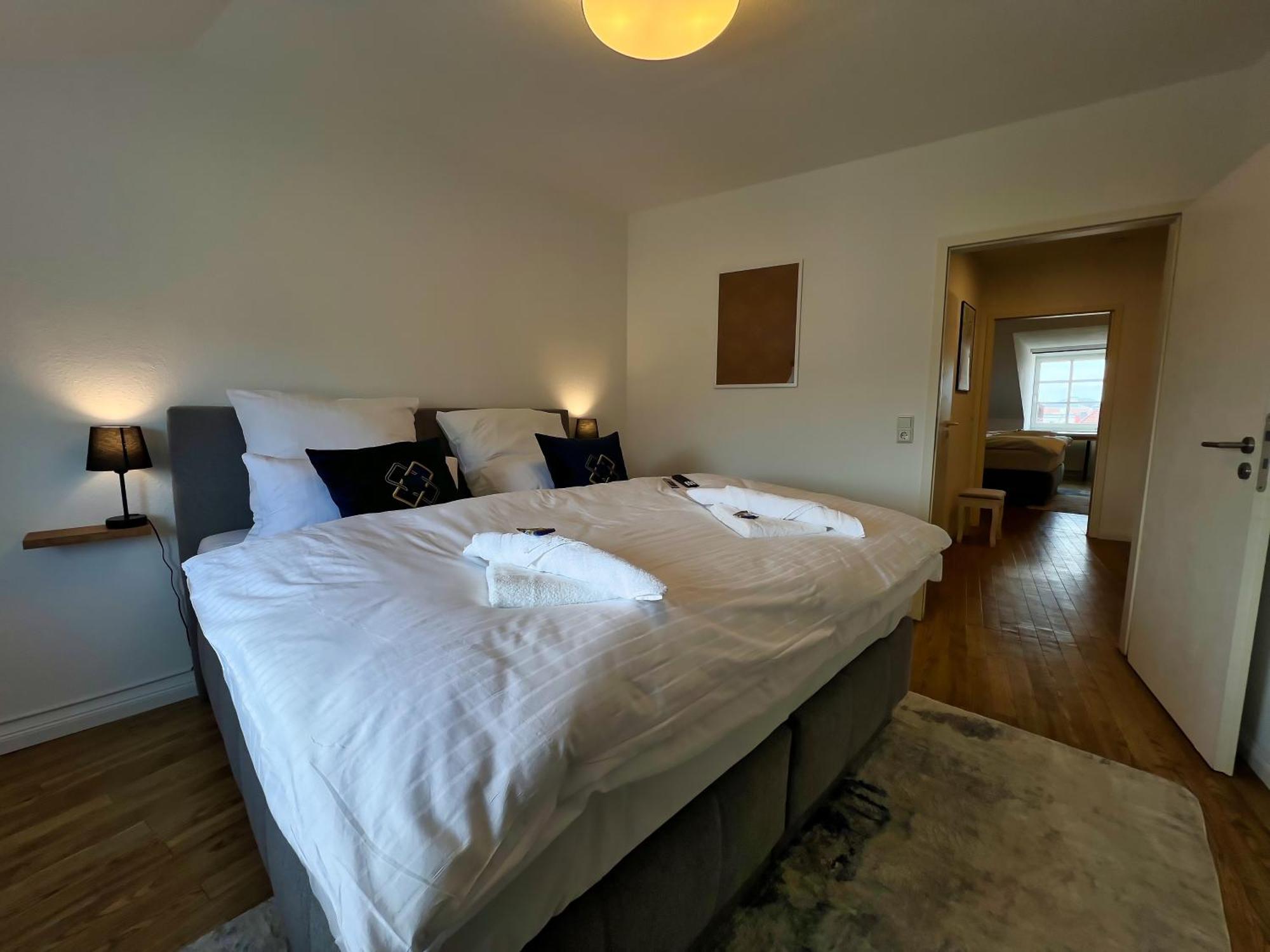 Nr 2 Modernes Apartment In Historischer Marktplatzlage 56 Qm # Cosiness Company 22 Шверин Экстерьер фото