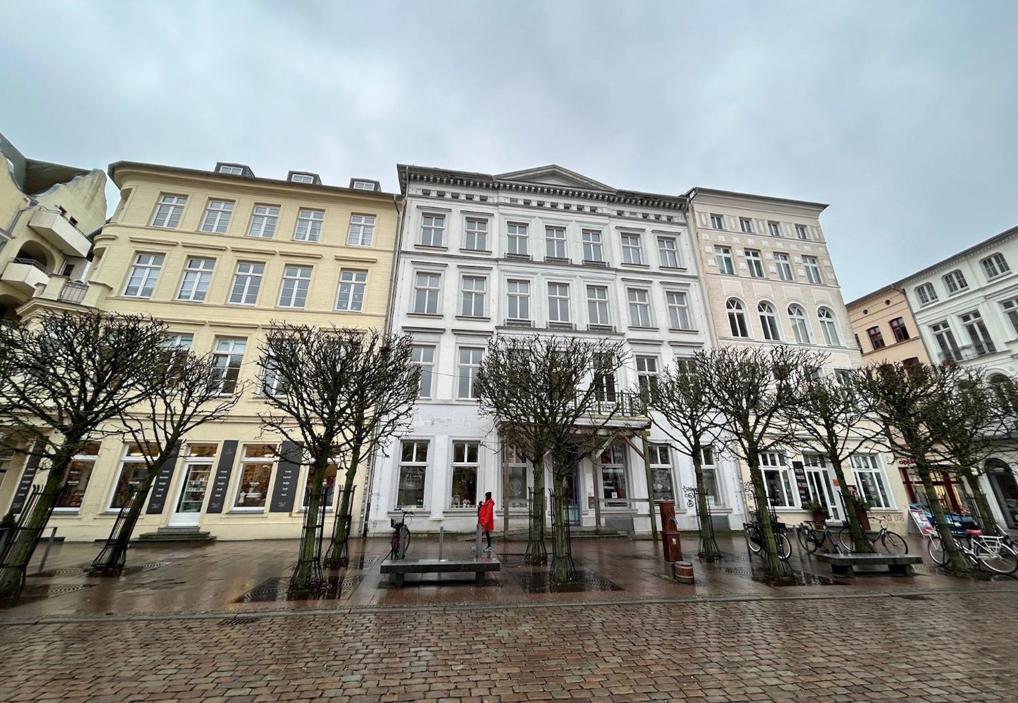 Nr 2 Modernes Apartment In Historischer Marktplatzlage 56 Qm # Cosiness Company 22 Шверин Экстерьер фото